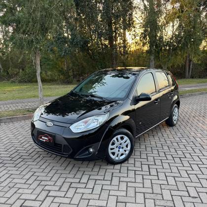 FORD FIESTA 1.6 ROCAM SE 8V FLEX 4P MANUAL FORD FIESTA 1.6 ROCAM SE 8V FLEX 4P MANUAL